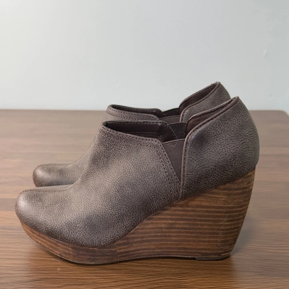 Dr. Scholls Harun Brown Faux Leather Wedge Booties Memory Foam‎ Shoes 7.5M